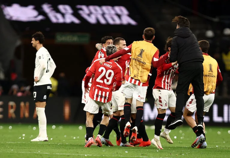 corinthians-vs-estudiantes-por-los-cuartos-de-final-de-la-copa-libertadores-del-2026-4LFLFA7CI27ZROAYT2DKO6PSJI